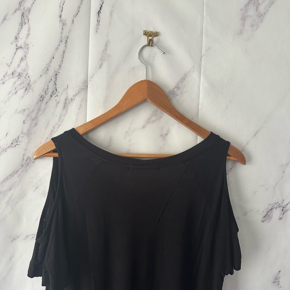 BLACK COLD SHOULDER SHORT SLEEVE TOP BLACK WOMENS LARGE - Picture 6 of 12